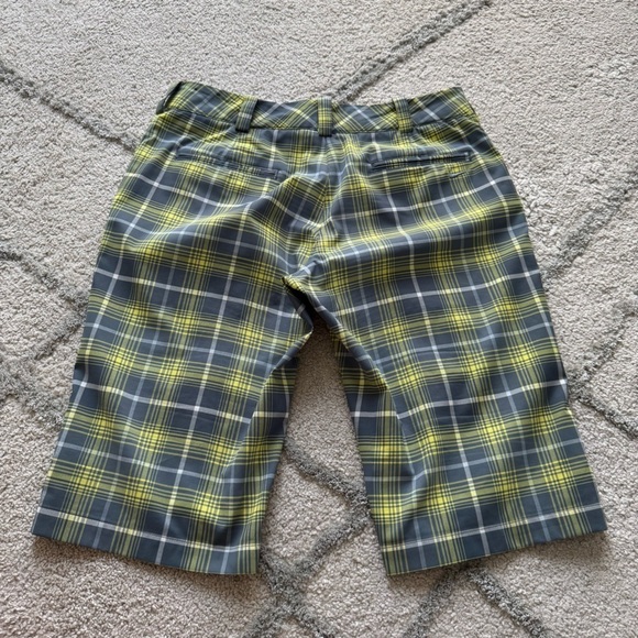 Nike golf Tour Performance Dri Fit Gray Yellow White Plaid Shorts long Bermuda 6 - Picture 7 of 7